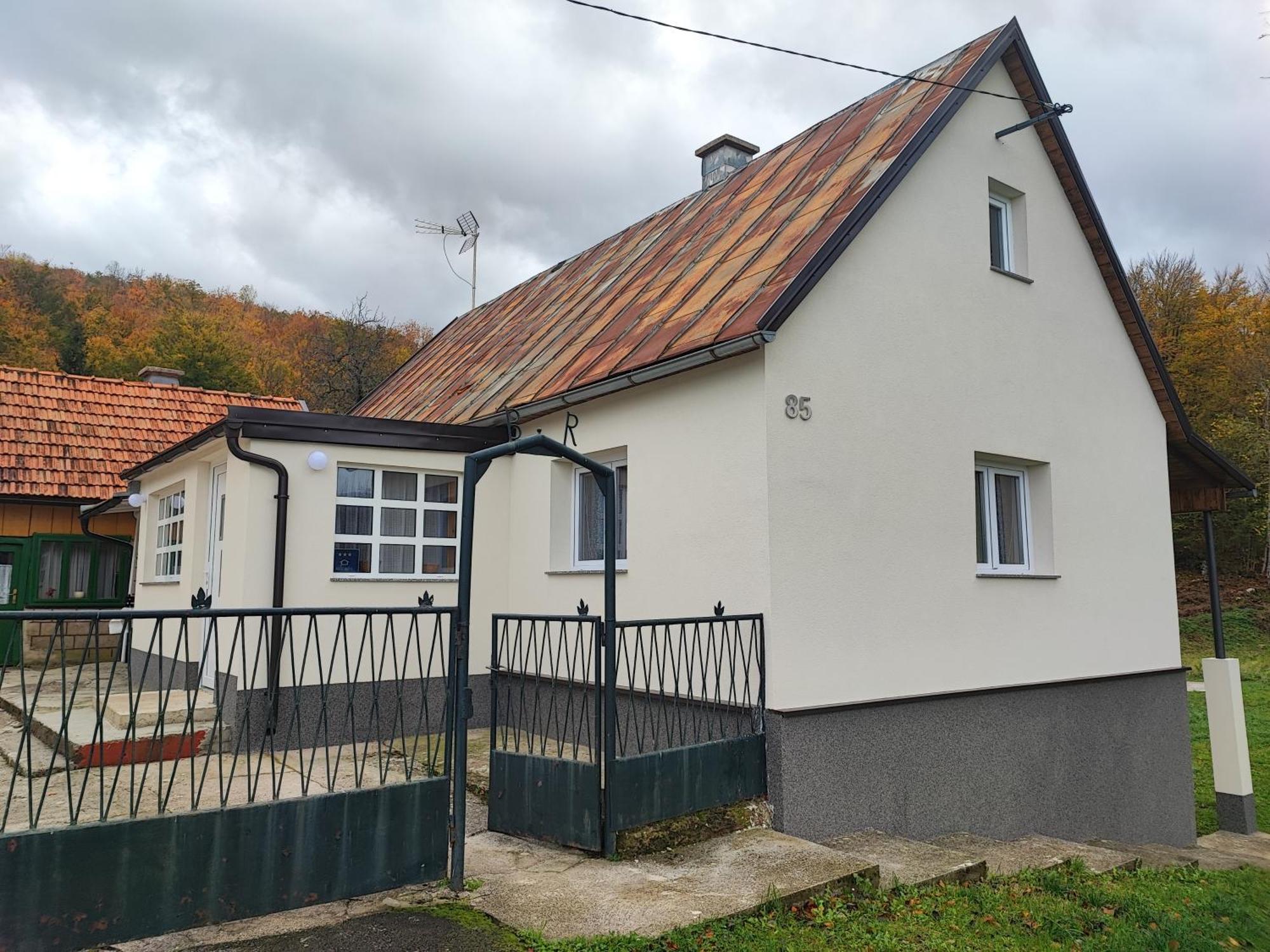 Holiday House Rukavina Donje Pazariste Bagian luar foto